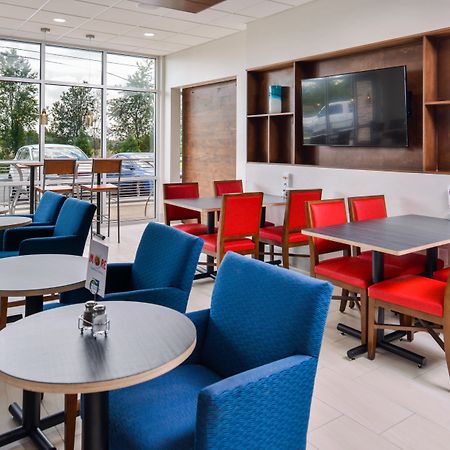 Holiday Inn Express & Suites - Siloam Springs By Ihg Exterior photo