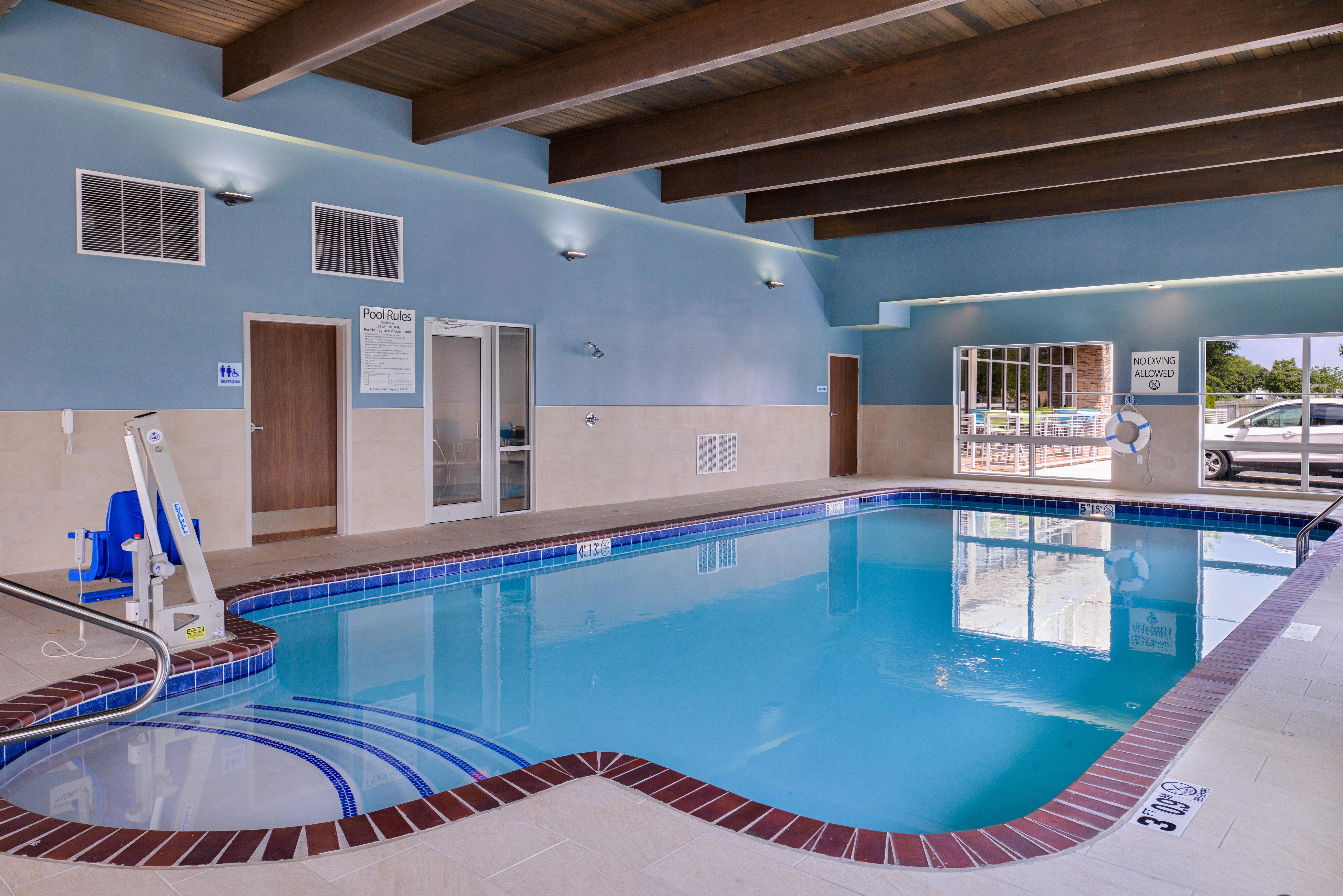 Holiday Inn Express & Suites - Siloam Springs By Ihg Exterior photo