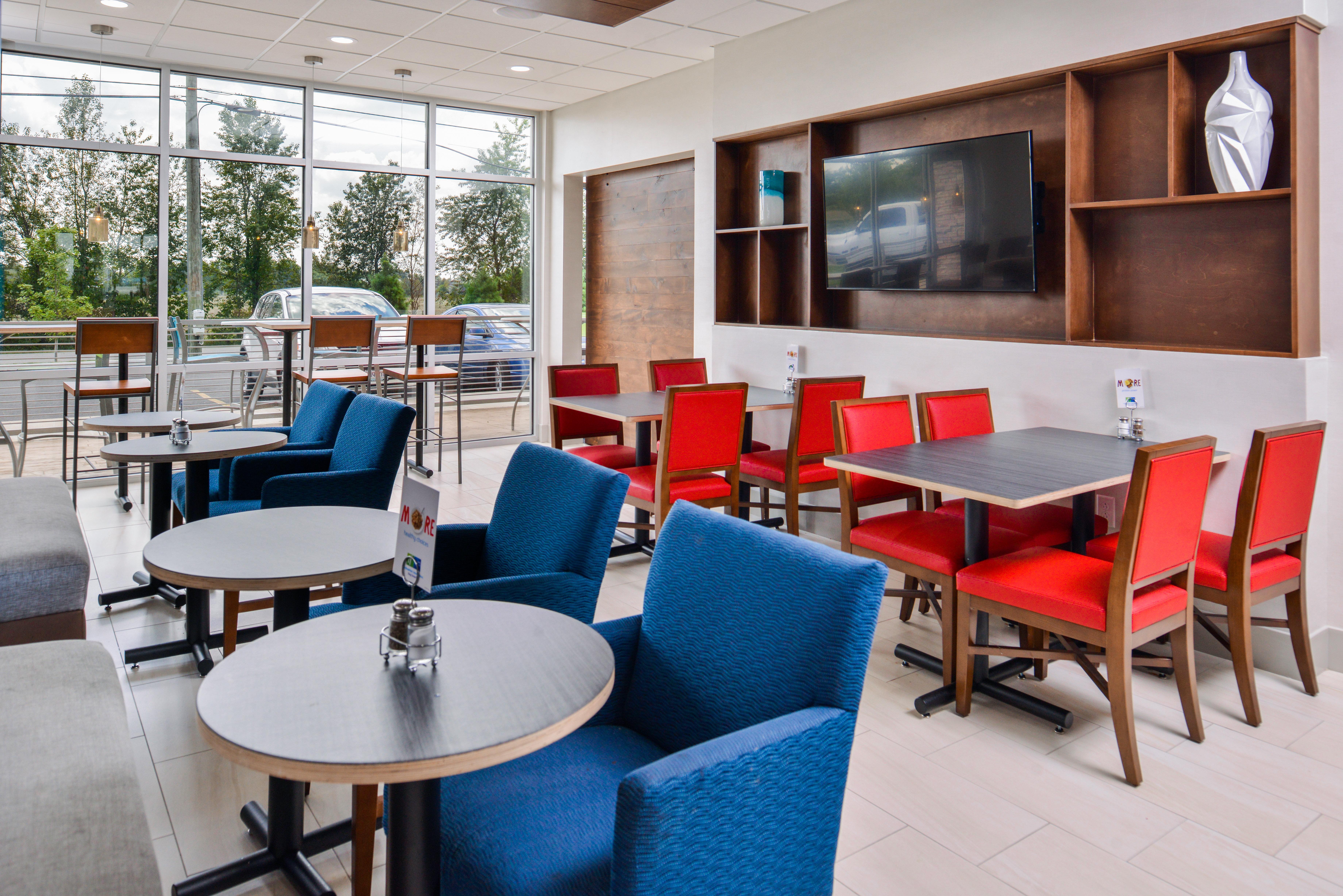 Holiday Inn Express & Suites - Siloam Springs By Ihg Exterior photo