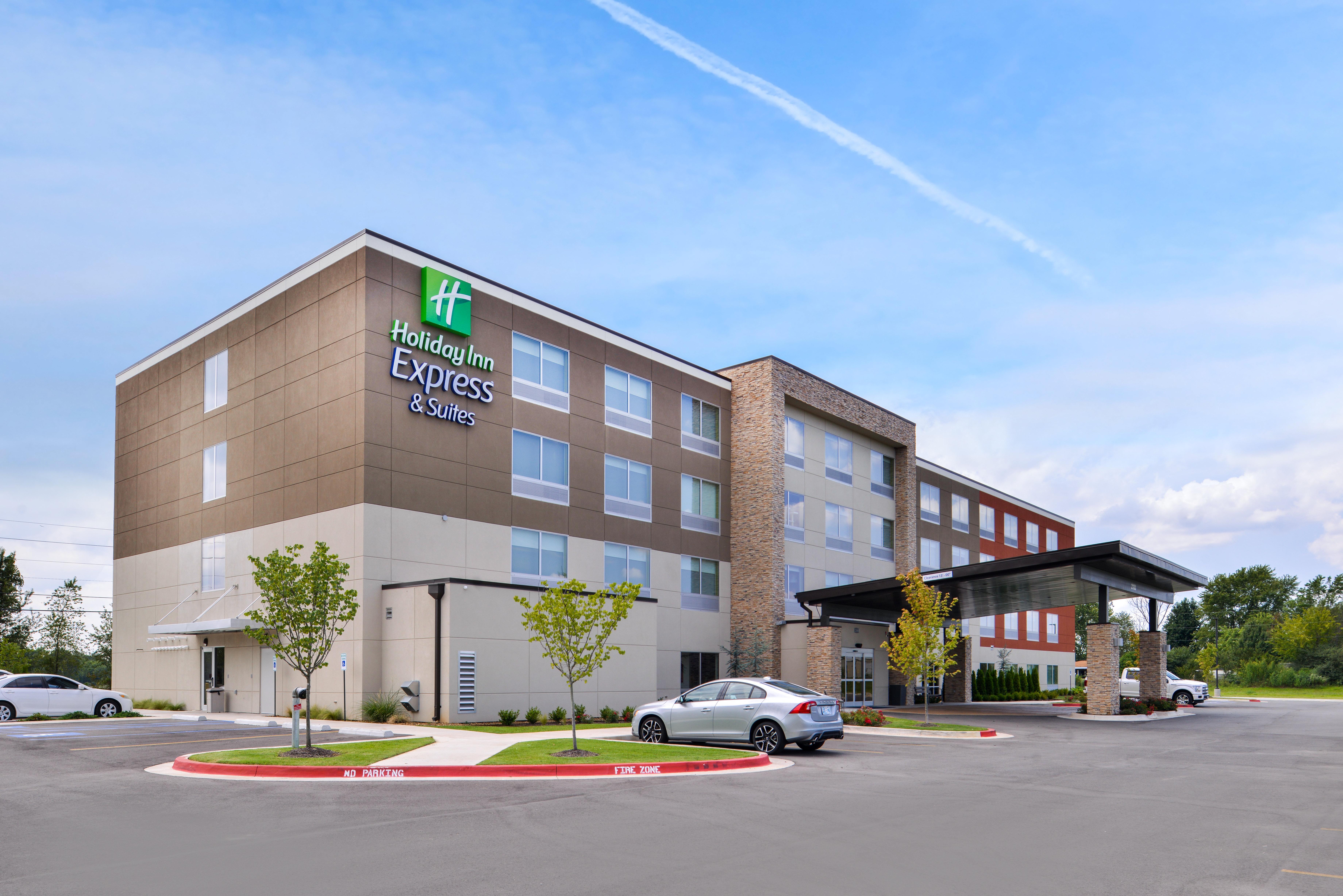 Holiday Inn Express & Suites - Siloam Springs By Ihg Exterior photo