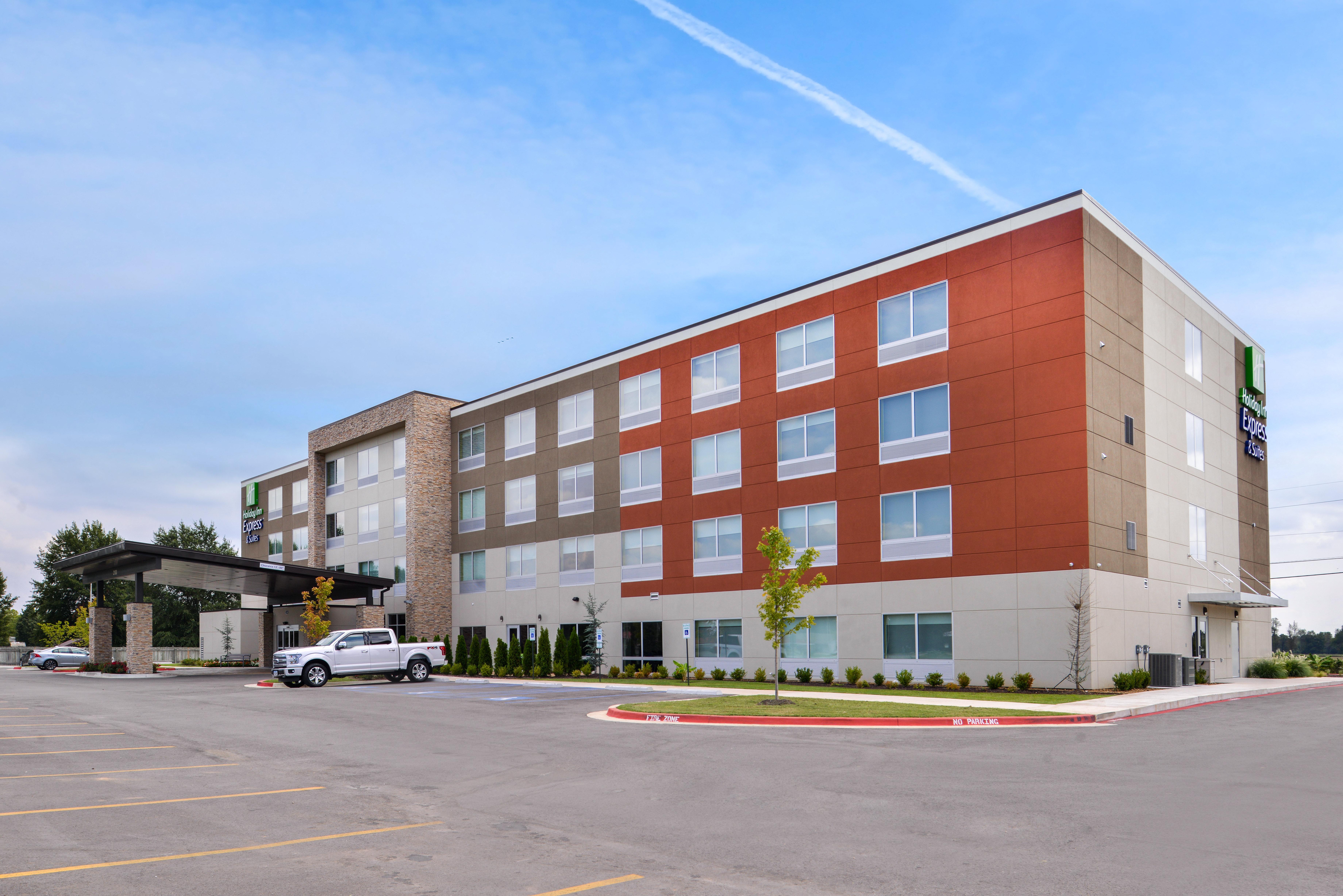 Holiday Inn Express & Suites - Siloam Springs By Ihg Exterior photo