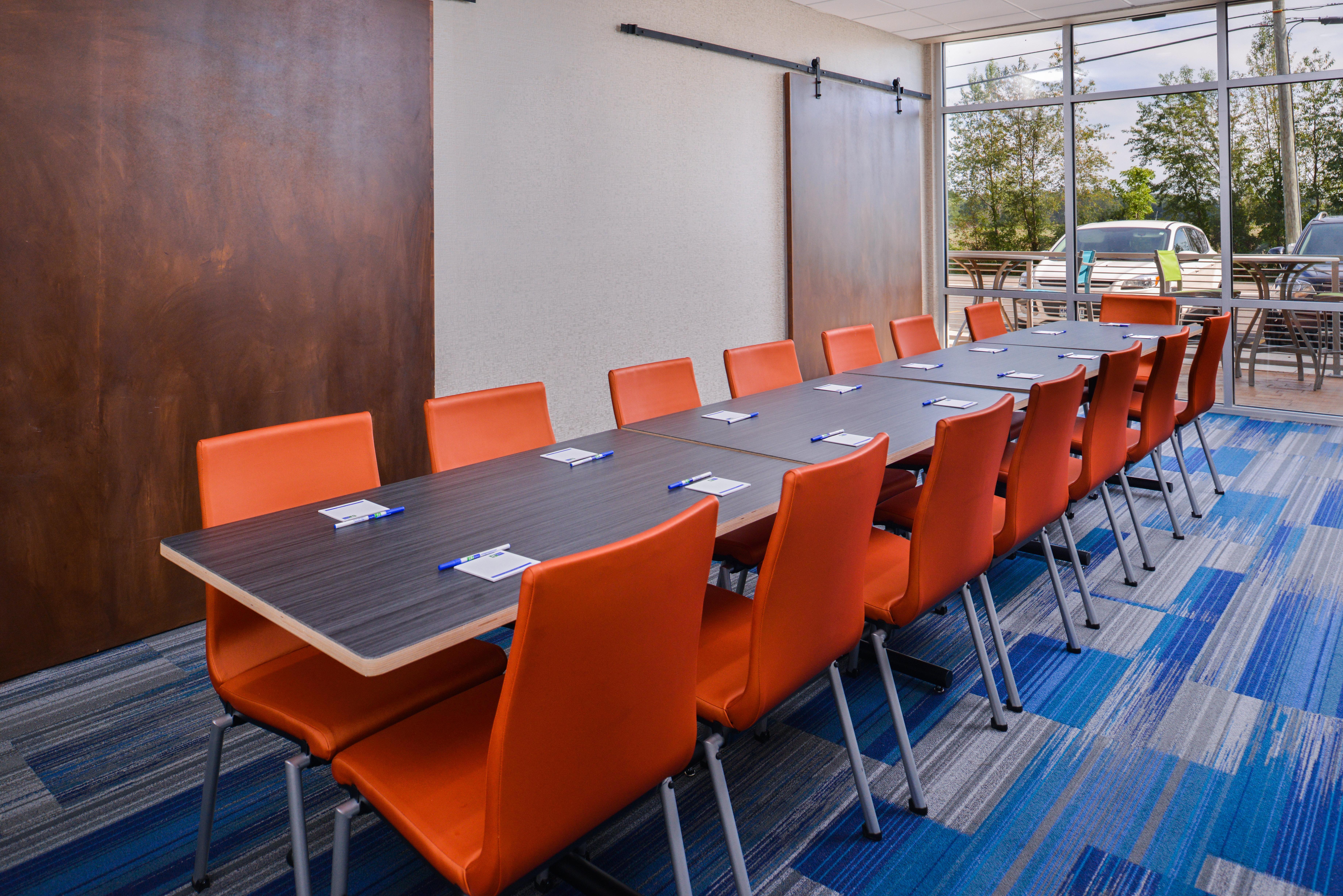 Holiday Inn Express & Suites - Siloam Springs By Ihg Exterior photo